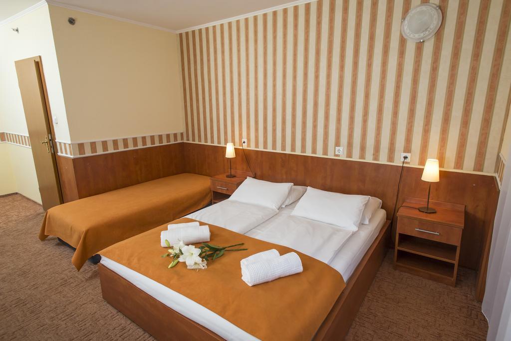 בודפשט Atlantic Hotel מראה חיצוני תמונה