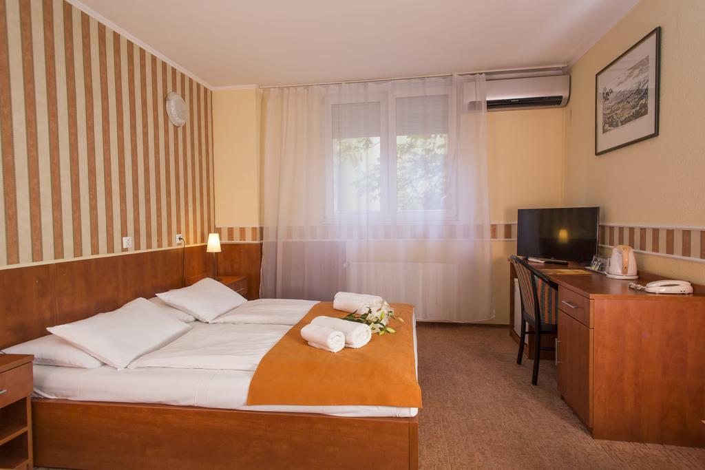 בודפשט Atlantic Hotel מראה חיצוני תמונה