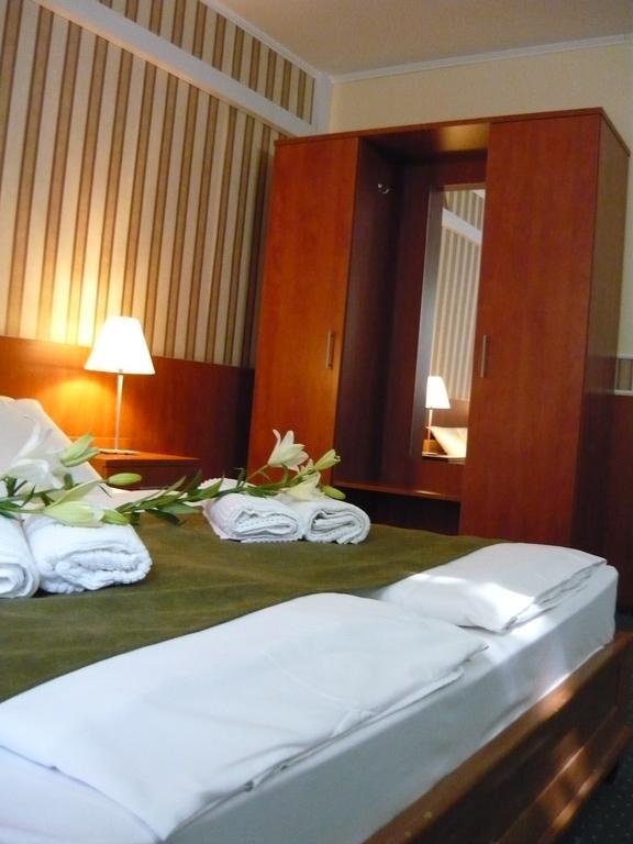 בודפשט Atlantic Hotel מראה חיצוני תמונה