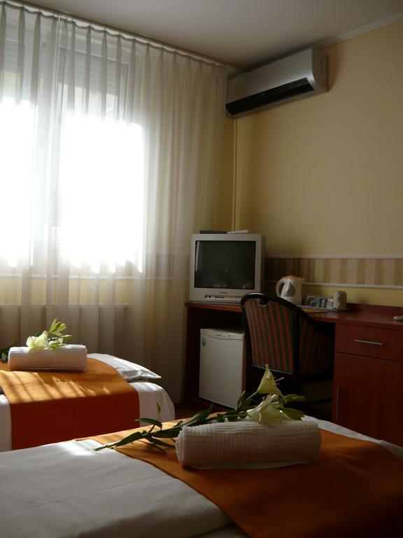 בודפשט Atlantic Hotel מראה חיצוני תמונה