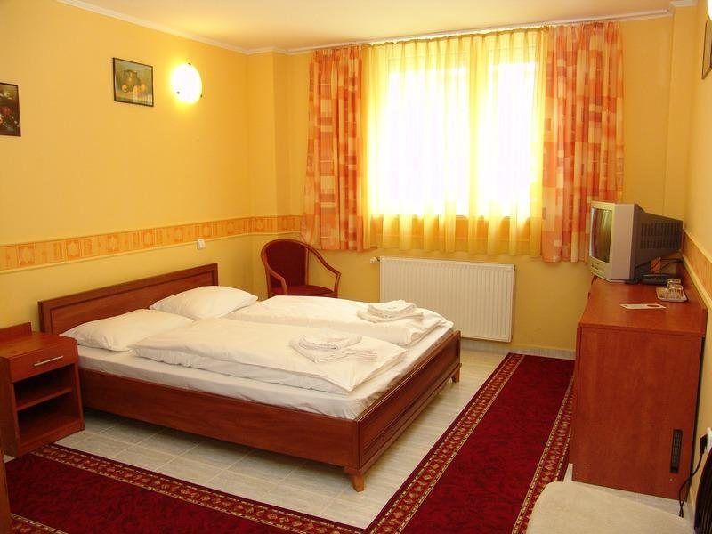 בודפשט Atlantic Hotel מראה חיצוני תמונה