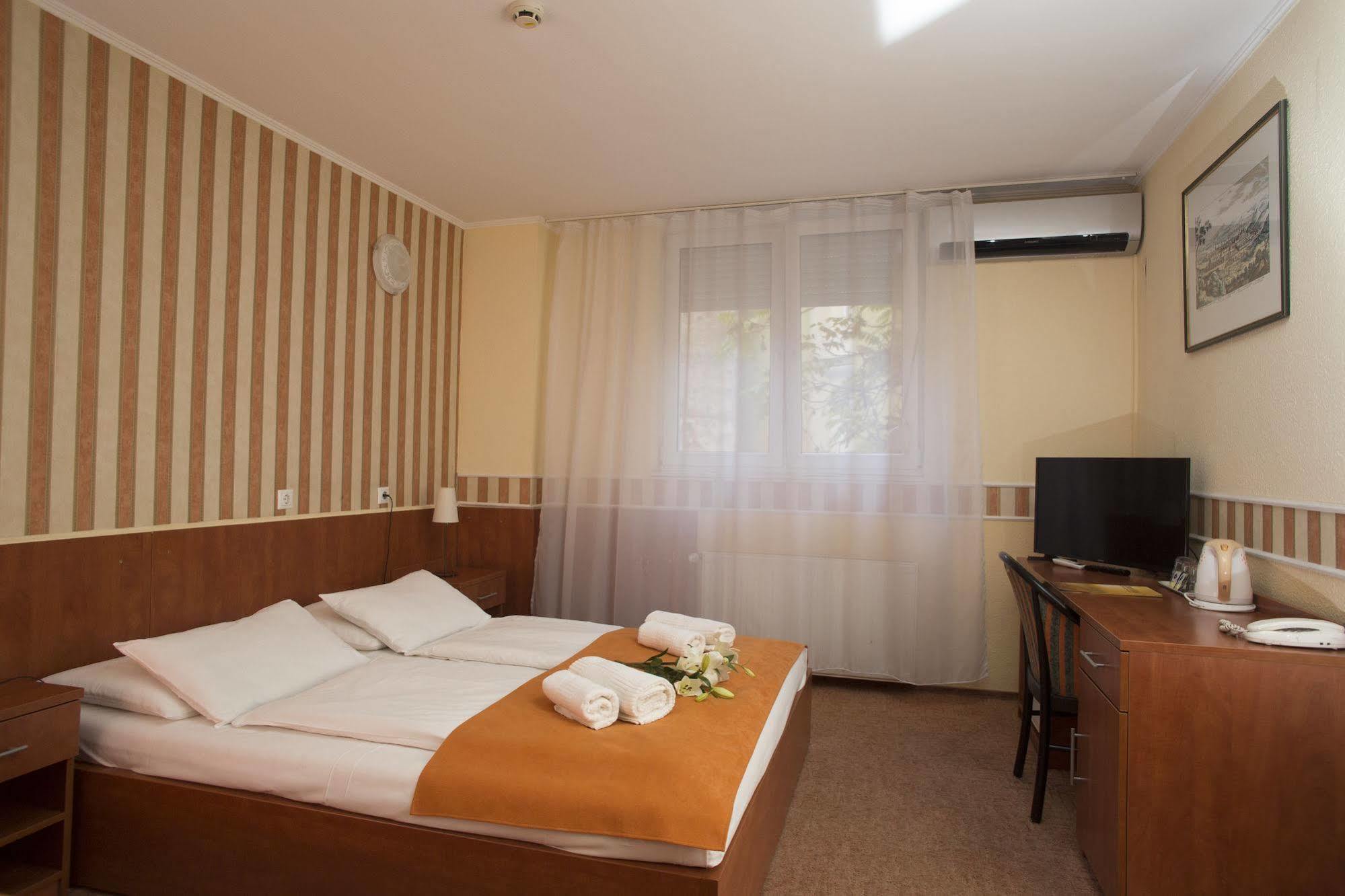 בודפשט Atlantic Hotel מראה חיצוני תמונה
