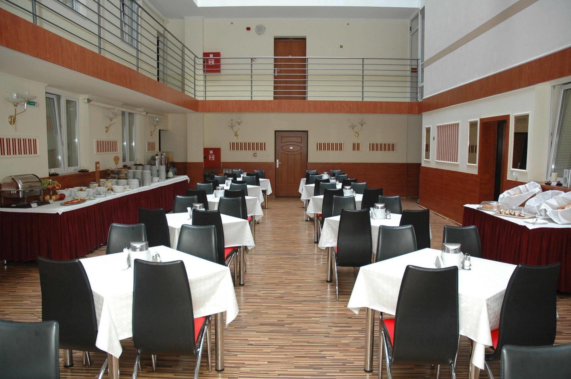 בודפשט Atlantic Hotel מראה חיצוני תמונה